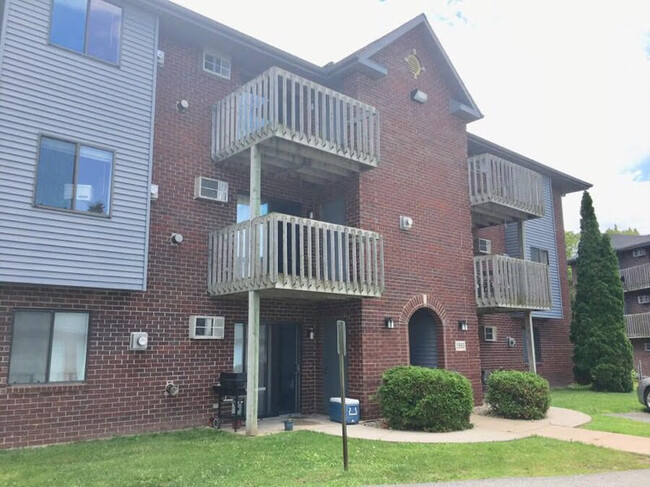 Foto del edificio - 2745 Glen Creek Pl