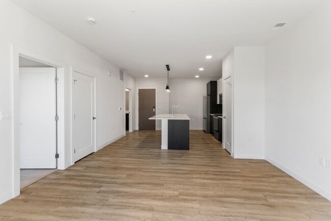 Foto del edificio - 5945 6th Ave