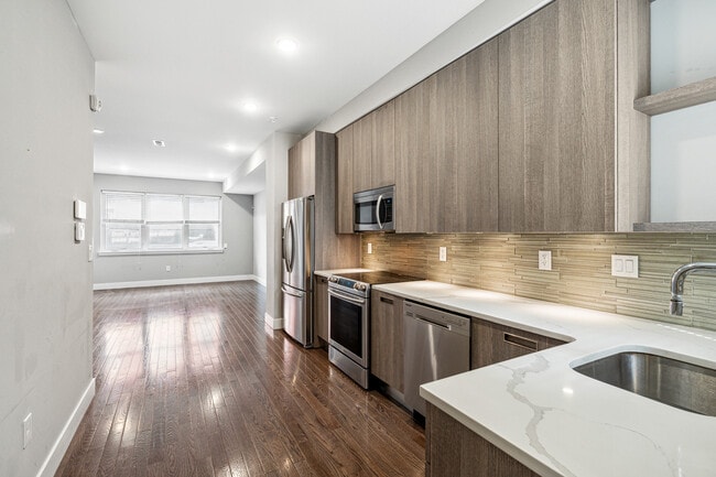 Photo - 912 N 16th St Apartment
