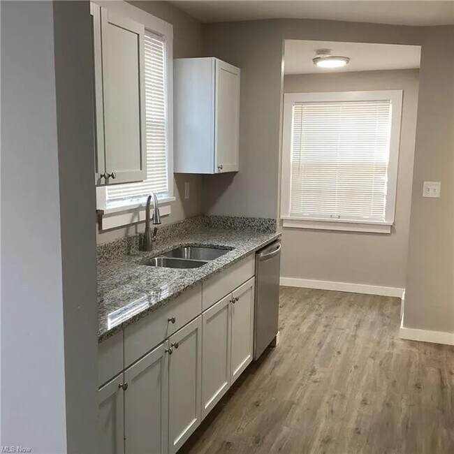 Foto del edificio - 3558 Cummings Rd