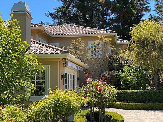 Foto del edificio - 1615 Wedgewood Dr