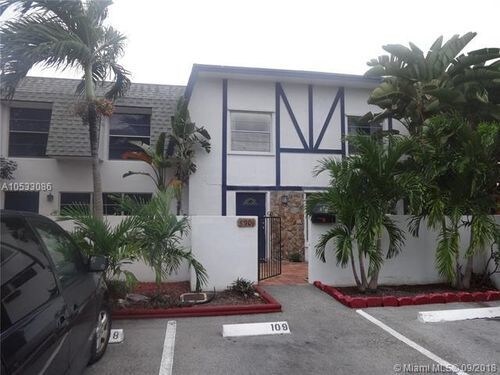 Primary Photo - 3901 SW 67th Terrace