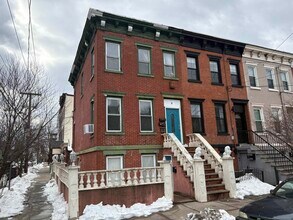 Building Photo - 59 Lafayette St