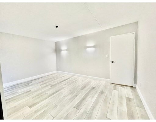 Building Photo - 55 Tall Oaks Dr