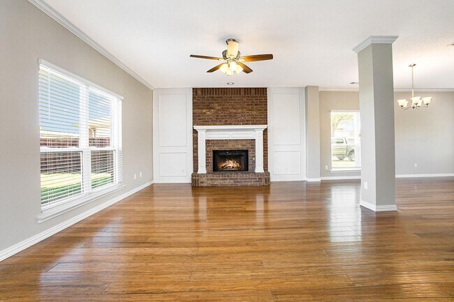 Foto del edificio - 1801 Country Walk Ln