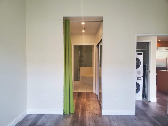 Building Photo - 5855 Horton St