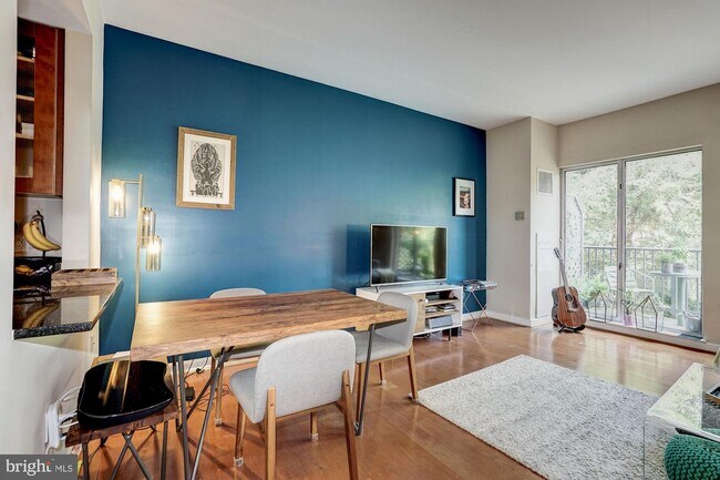 Foto del edificio - 3251 Prospect St NW