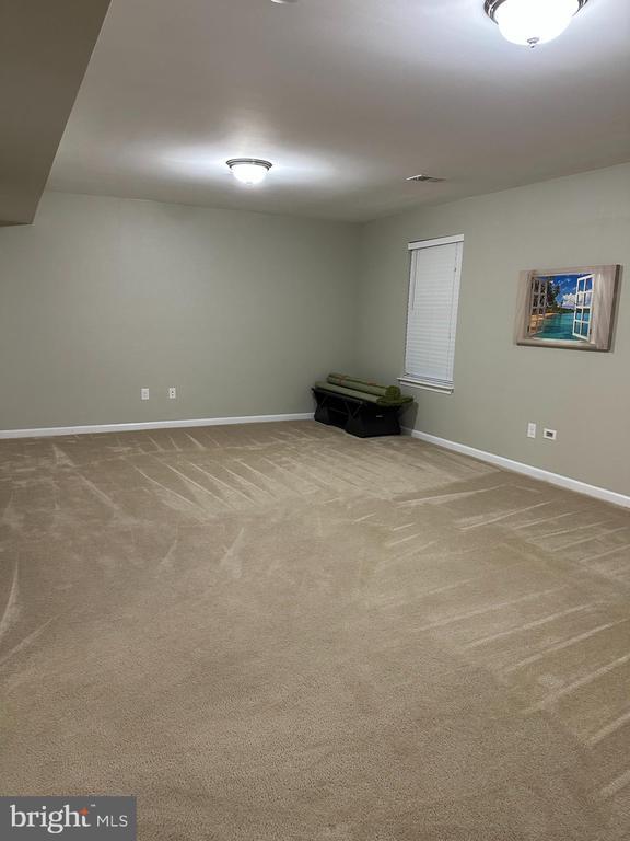 Building Photo - 509 S Twin Lakes Blvd