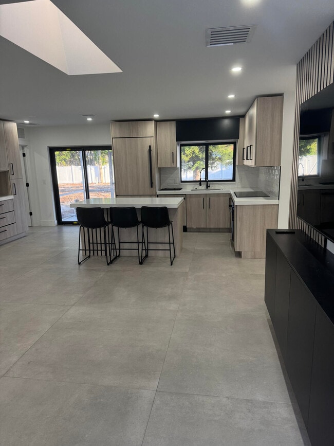 Foto del edificio - 1191 SW 15th St