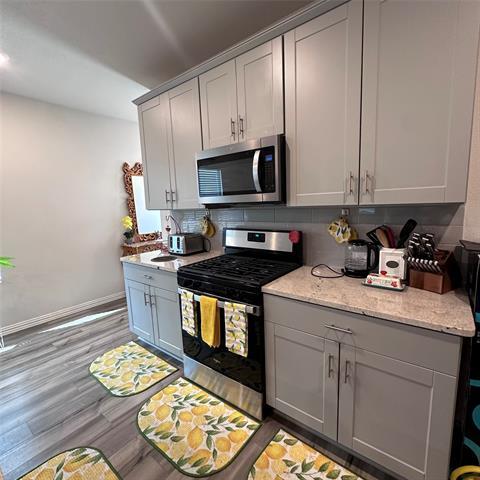 Foto del edificio - 2049 Pine Stone Ln