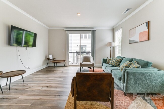 Building Photo - 3015 Jolene Ct