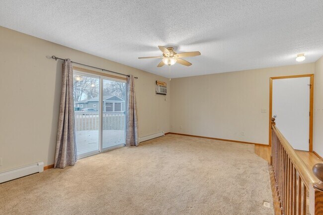 Foto del edificio - 1809 Judd Ave N