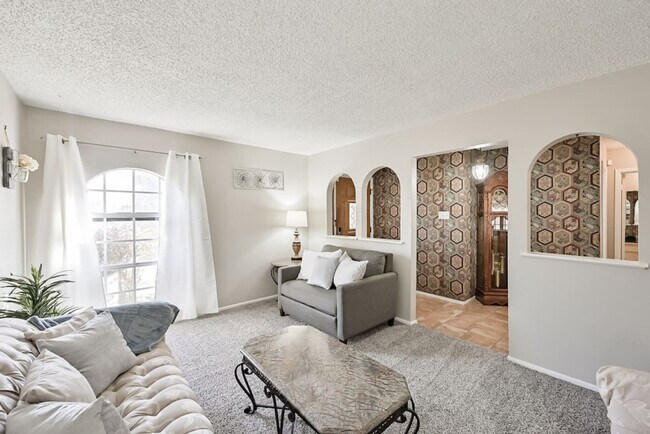 Foto del edificio - 1712 Meadowlane Terrace