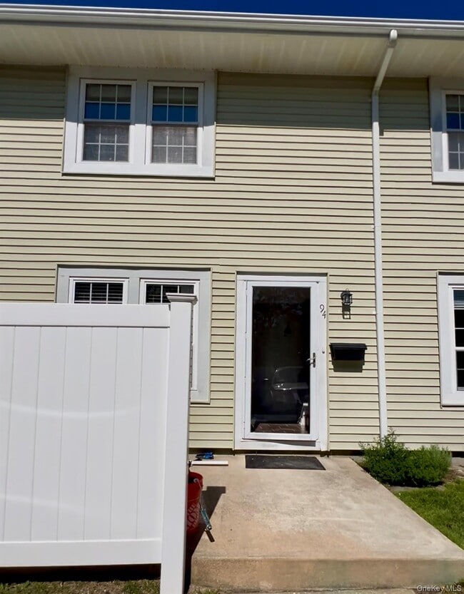 Building Photo - 94 Whalers Cove Dr
