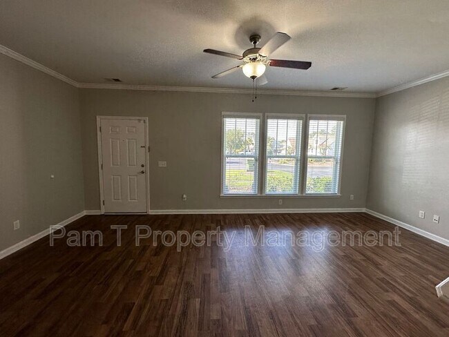 Foto del edificio - 106 Sonata Cir