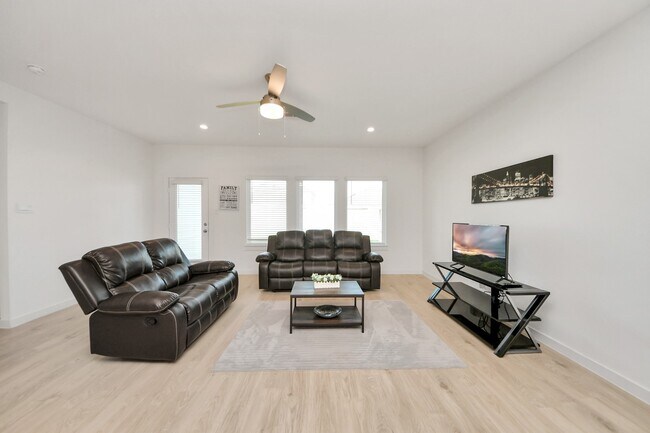 Foto del edificio - 31771 Margaret Woods Ln