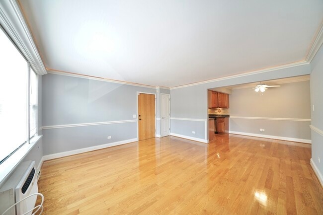 Building Photo - 5037 N East River Rd