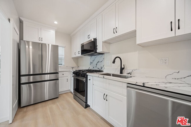 Building Photo - 3015 Stocker Pl