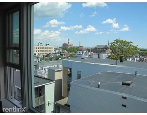 Foto del edificio - 84 G St