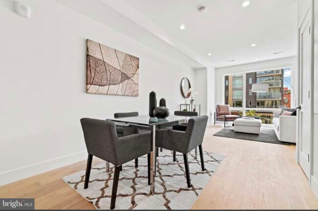 Foto del edificio - 1312 13th St NW