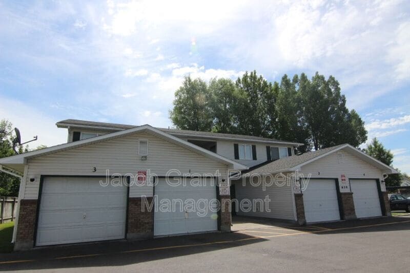 627 Hoopes Ave Unit 5, Idaho Falls, ID 83401 Condo for Rent in Idaho