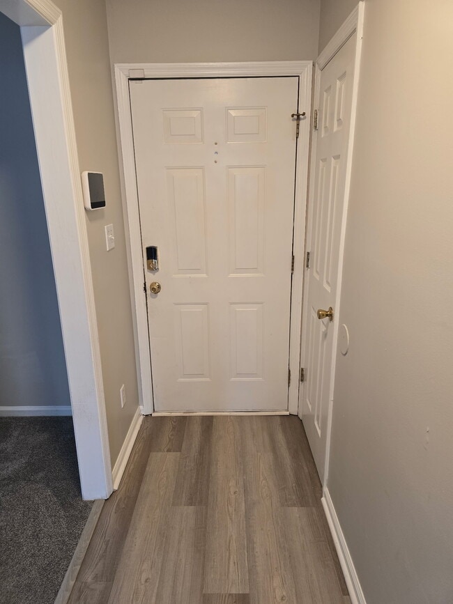 Building Photo - 630 Connaly Dr