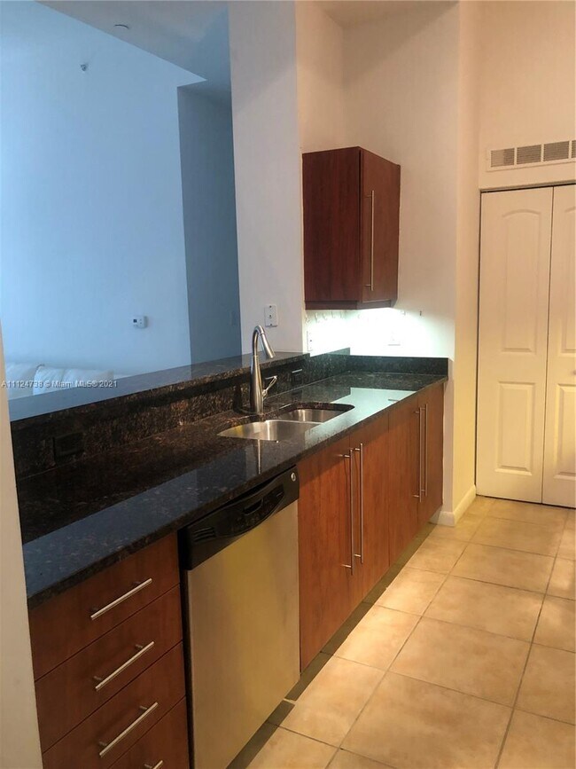 Foto del edificio - 7350 SW 89th St