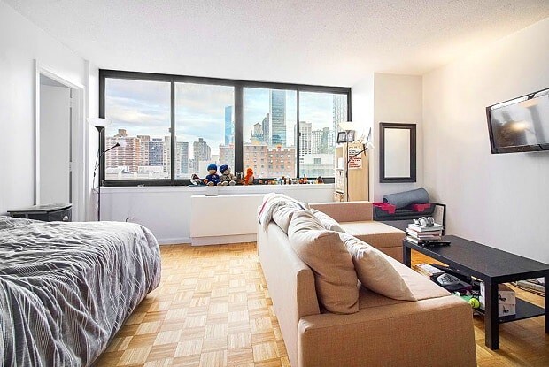 Primary Photo - Alcove studio located in luxury building