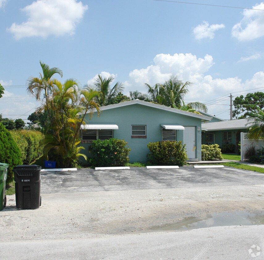 Foto del edificio - 601-605 SW 17th St