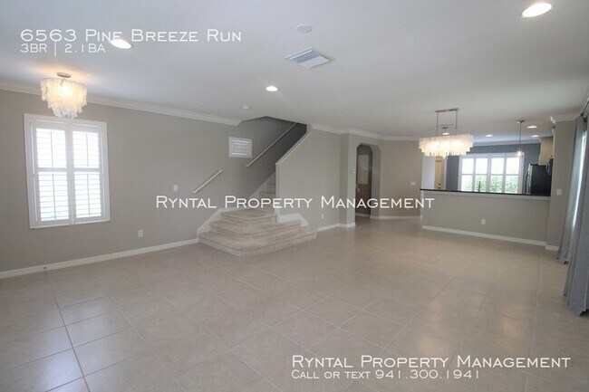 Foto del edificio - 6563 Pine Breeze Run