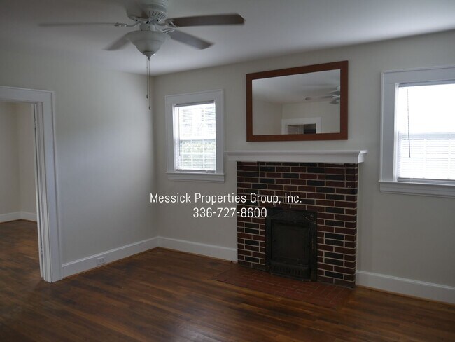 Building Photo - Ardmore Road!