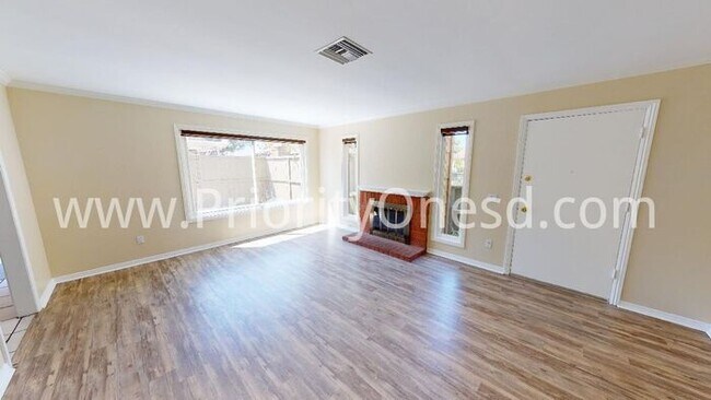 Building Photo - 10512 Caminito Westchester