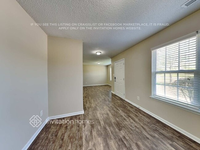 Foto del edificio - 2921 Blueberry Dr
