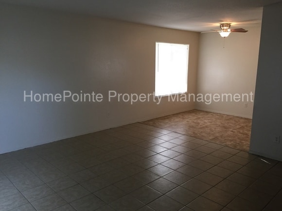 Building Photo - 5929 Hilltop Dr