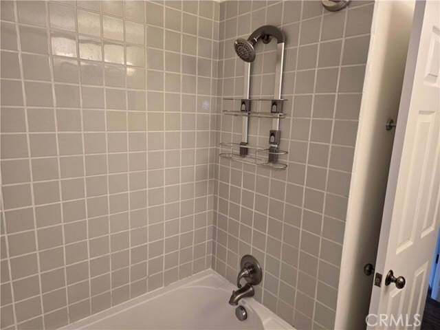 Building Photo - 4640 Hazelnut Ave