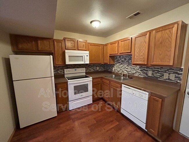 Building Photo - 1412 Frosty Dr