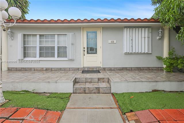 Foto del edificio - 450 NW 40th Ct