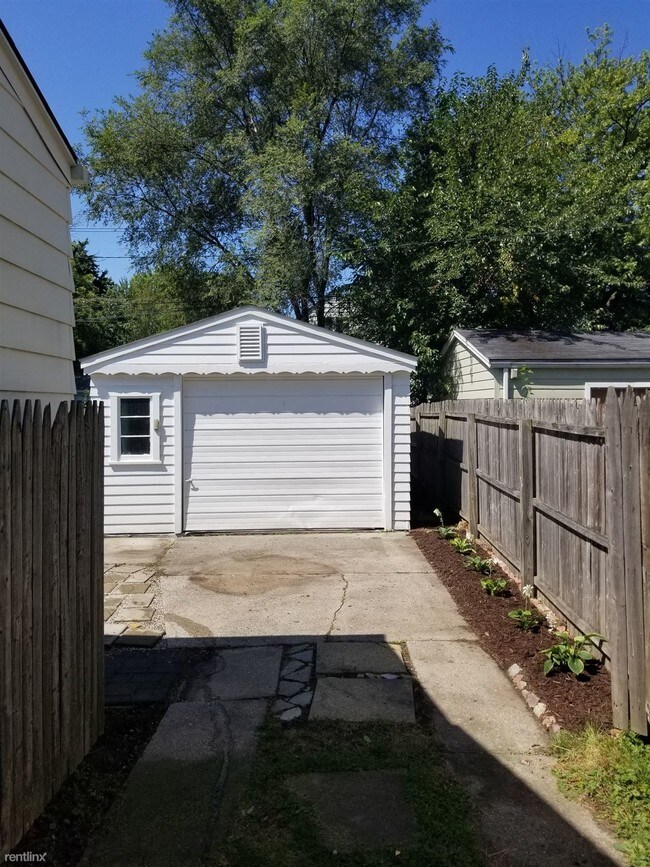 Building Photo - 2 br, 1 bath House - 2031 Bonner St