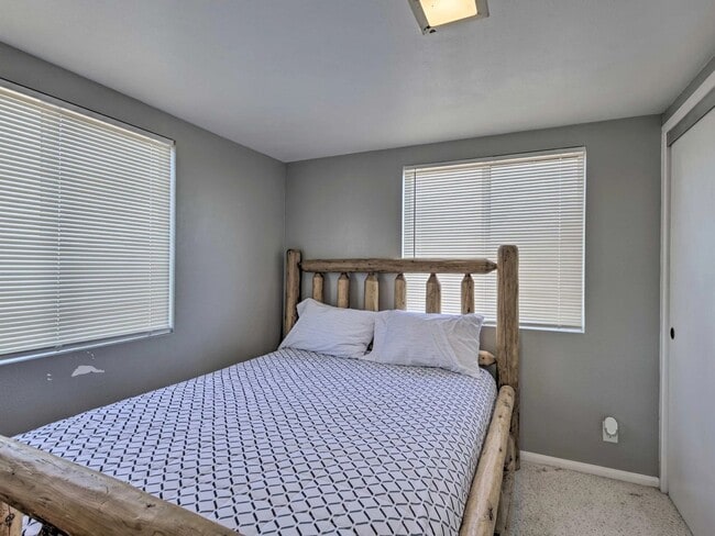 Building Photo - 3 Bedroom Single Family Home in Escondido