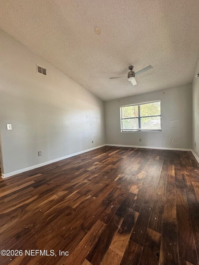 Foto del edificio - 8343 Westover Ct