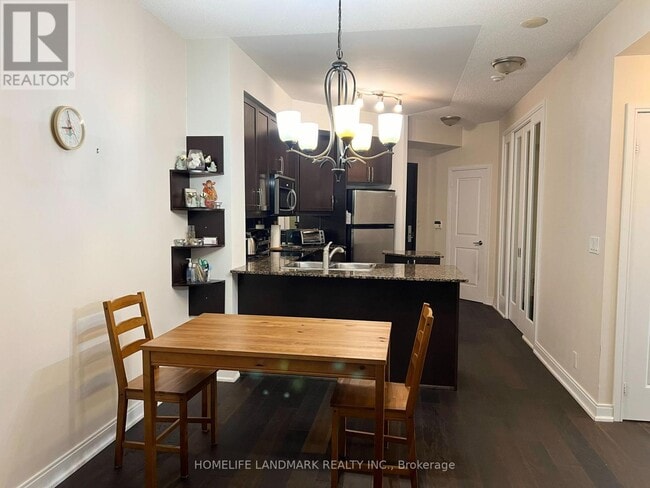 Building Photo - 70 Absolute Ave