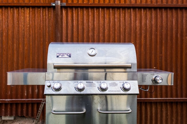 Building Photo - 1314 S 8th Ave