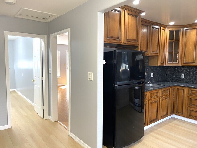 Foto del edificio - 2941-2945 Carmel St