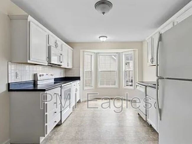 Building Photo - 3696 S Jot Dr