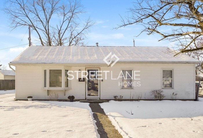Primary Photo - Charming 3 Bedroom in Reynoldsburg!