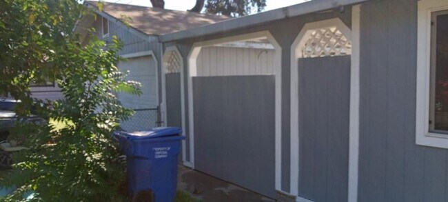 Foto del edificio - 3 Bedroom Duplex in Clearlake Oaks