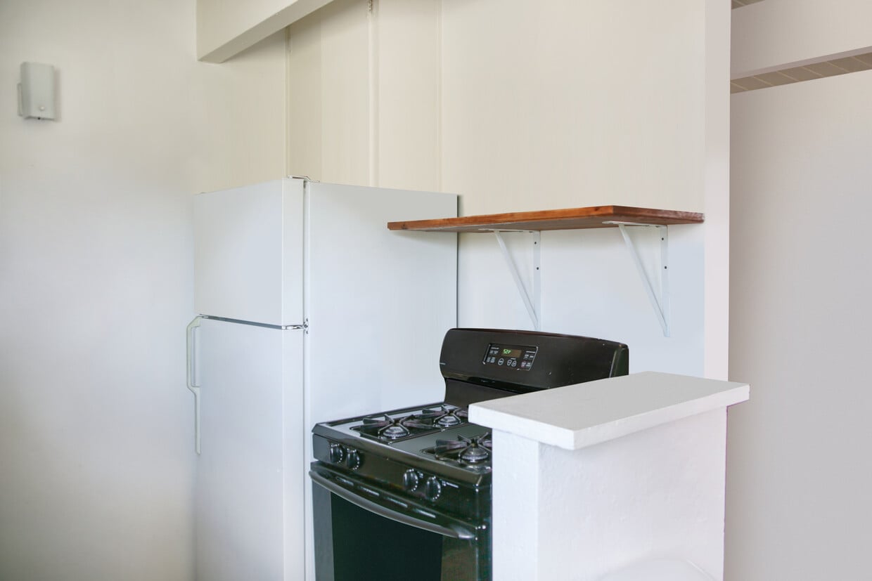 Kitchen - 6597 Trigo Rd
