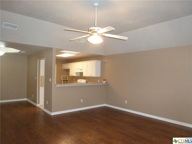 Building Photo - 2137 Keystone Dr