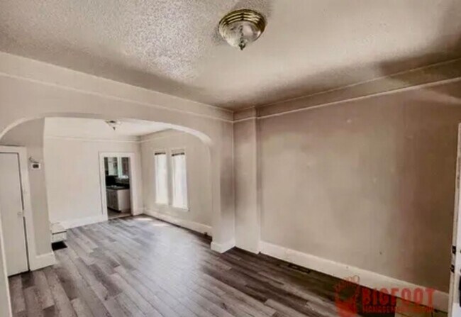 Foto del edificio - 408 E Porter St