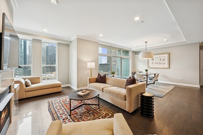 Foto del edificio - 415 E North Water St